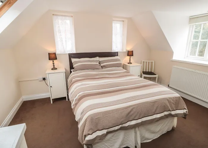 No 1 Hall Scalby (North Yorkshire)